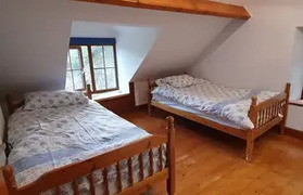 Gaer Cottage Twin Bedroom